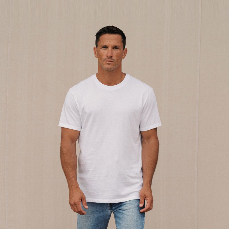Apex Short Sleeve Crew on model
